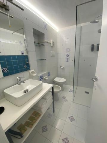 Duomo26 Boutique Apartment Desenzano del Garda Ngoại thất bức ảnh